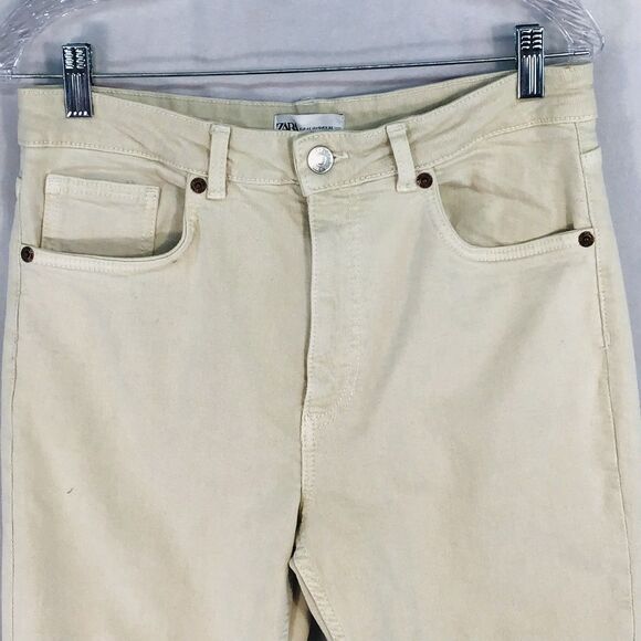 Zara Denim Flared Cropped Jeans Cream Color Women's 10 Raw Hem 26" Inseam - Picture 5 of 15